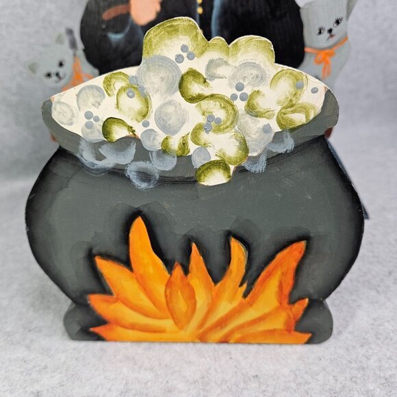 Hand Painted‎ Halloween Witch With Cauldron Wooden Decor Treat Box Whimsical Fun - Picture 4 of 10